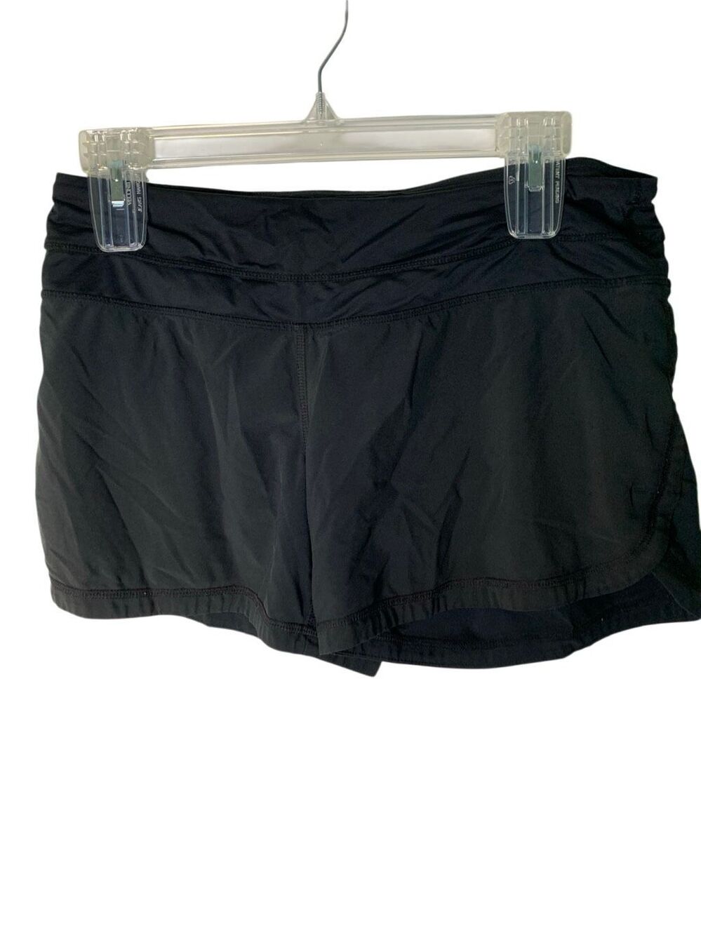 Lululemon shorts gym athletic black women's size 6